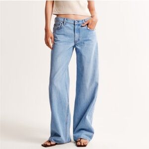 Abercrombie & Fitch Ultra Loose Low Rise Jeans